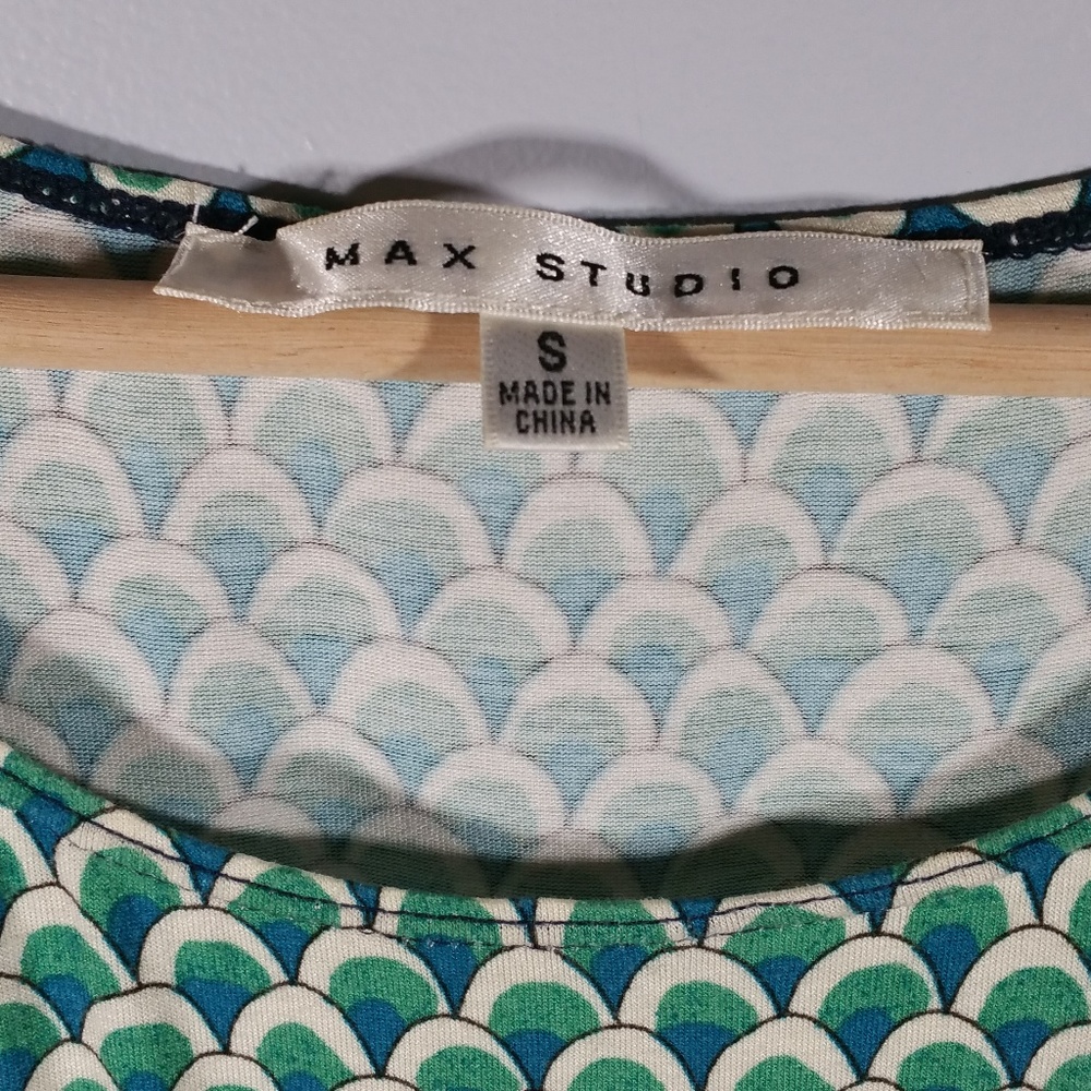 Max Studio Sleeveless Patterned Shirt Size Small - Picture 3 of 6